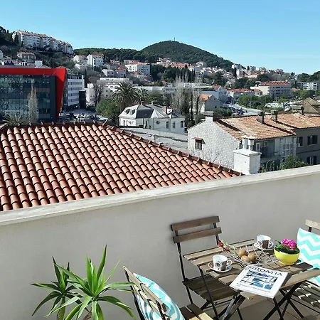 Modern Apartment In Dubrovnik Croatia With Private Balcony Дубровник