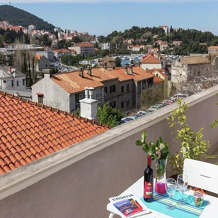Modern Apartment In Dubrovnik Croatia With Private Balcony * دوبروفينك