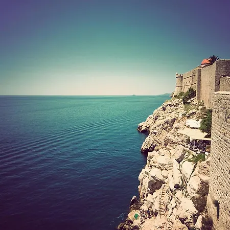 Modern Apartment In Dubrovnik Croatia With Private Balcony * Ντουμπρόβνικ